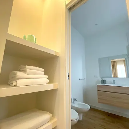 Blanco - Group Bed & Breakfast Trani