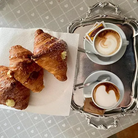 Blanco - Group Bed & Breakfast Trani